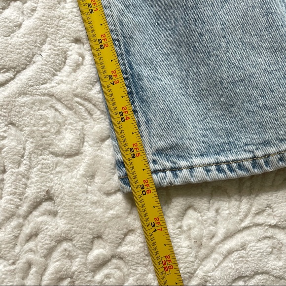 H&M 90s Baggy Lightwash Jeans - Picture 8 of 11